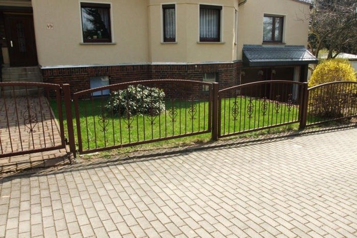 Verzierter Schmiedeeisen-Zaun – BAHNER Schlosserei Lugau